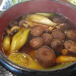 親孝行うどん - しめじで無くて、椎茸なんです。美味しい♬