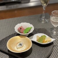 神戸プレジール 本店 - ポテト、絹さやがシャキシャキで美味。