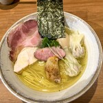 ジャパニーズ ラーメン 五感 - 