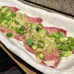 焼肉料理屋わんこ - 「上タン塩ネギ焼（税抜￥1,280）」