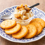 Smoked daikon radish with cream cheese Ritz