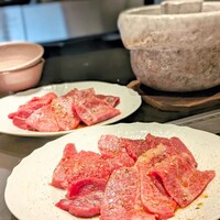 肉 希々 - 