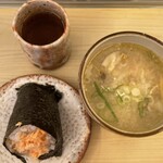 Onigiri Tonjiru Yamatarou - 鮭のおにぎりととん汁