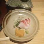 天ぷら まさお - サービスの鯛の刺身