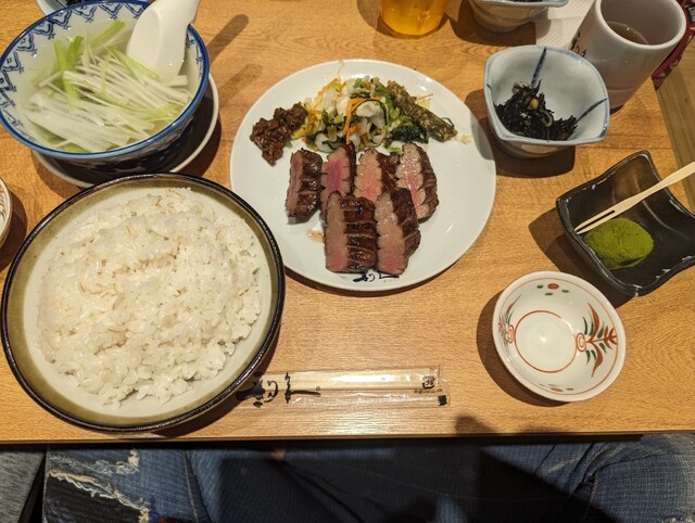 利久 富谷あけの平店 | 宮城の牛タン専門店