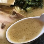 Raamen Zum Pachi - 濃厚ながらスッキリと飲みやすいスープ