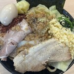 イエケイノセカイ - 家二朗（並・全マシ、肉 ＆ 海苔 ＆ 玉子トッピング）