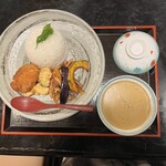 伊勢屋食堂 - 