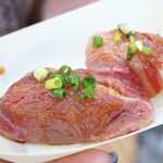 犬山牛太郎 - ・飛騨牛にぎり 2貫 600円/税込