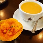 CAFE CUPOLA mejiro - ルイボスキャラメルティー(ロンネフェルト)