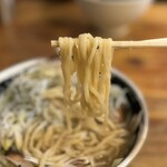 麺場 浜虎 - 自家製のツルモチ中太麺