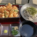 Shrimp tempura and Eiheiji soba set meal