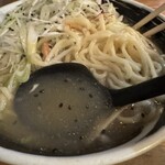 麺場 浜虎 - あっさりながら深い旨みの鶏スープ