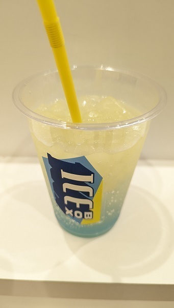 Morinaga no Okashina Okashi Yasan Tokyo Eki Ten photo 3