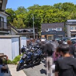 赤湯ラーメン 龍上海 - ここが最後尾（11:45）