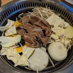 千葉ビール園 - ジンギスカン（焼いているところ）