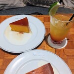 ペーパー ムーン - ■パンプキンプディング
            ■アプリコットチーズケーキ
            ■サマーパッション