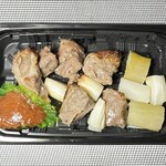 マミーマート - 料理写真:埼玉名物 自家製辛味噌で食べる 豚カシラ　４３０円　(2024/04)