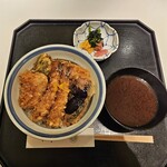 Ginza Tenichi - 帆立と海老の天丼(1870円)です。
