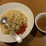 中国料理 百楽 - 普通のチャーハン　パラパラ