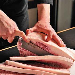 料理人の厳選の飛騨牛と安曇野米