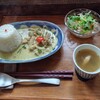 Comer Comer - グリーンカレー(スープ・サラダ付)¥1.200
                