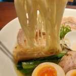 らーめん 鉢ノ葦葉 - 麺リフト