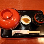 山翠 - ●上うな丼　2,900円

を2人共、注文してみた