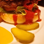 THE CORNER BREAKFAST & BURGERS - フライドポテト　ピクルス