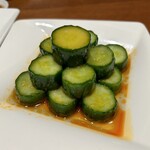 鼎泰豊 新生店 - きゅうりのピリ辛漬です。（2024年5月）