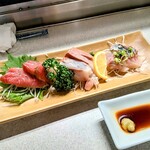 豚太郎 - お刺身盛り合わせ