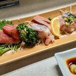 豚太郎 - 本鮪の脳天、天然ブリ、関サバ