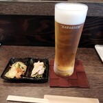 Sumiyakijidorishubou Takumi - お通しとチョイ吞みセットの生ビール