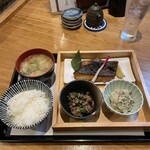 Sakana To Sakana Ito Okashi - 朝ごはん・銀ダラみりん定食　２０００円