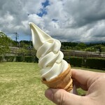 ちどり屋 - 料理写真:富士山朝霧高原ソフトクリーム