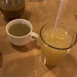 イル キャンティ 横浜店 - スープ　オレンジジュース