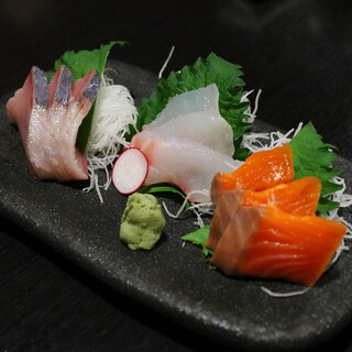 秋田地魚・大かまど飯 いさばや。_0