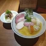 ジャパニーズ ラーメン 五感 - 