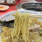 天理スタミナラーメン - 麺(スタミナラーメン)