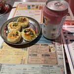 熱烈観光夜市 - 焼き小籠包と台湾ライチビール
