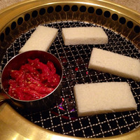 焼肉 銀座コバウ 特別室 - ユッケパン