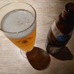 品川牡蠣入レ時 - ちょっとわかりづらいですが牡蠣に合う白ビールです。