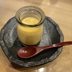 日本酒と肴いただき - いつもあるわけでは無い自家製プリン（濃厚）