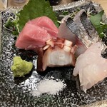 日本酒と肴いただき - お造り4点盛り