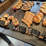 BOULANGERIE  Four - 売り場