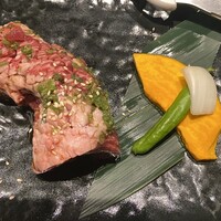 上野太昌園 上野本店 - 花咲ハラミ