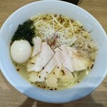 とりそば 翔 - とりそば　味玉チャーシュー　大盛り