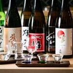尊 - オーナーが選んだ最高の日本酒があります。