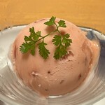 小文字 久芽乃 - イチゴのシャーベット