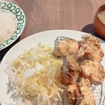 Sute-Ki Ando Hamba-Gu Soshite Katsuage Niku Yama - 勝揚げ定食。あえて言うなら、豚汁は具材はそのままでいいから汁多めのもっと大きなお椀がいいなぁ笑。逆にご飯はもっと少なくてもいいかも？(^_^;)